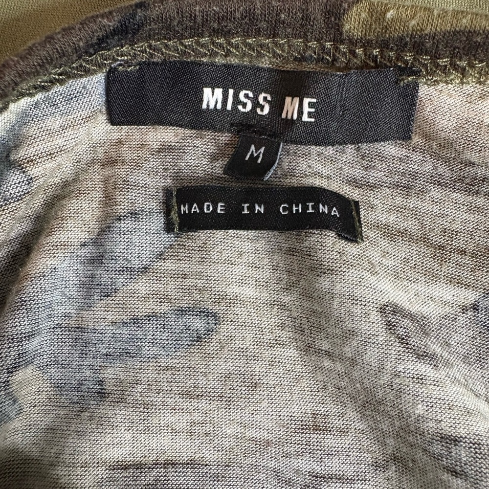 Miss Me Camouflage Short Sleeve Tee - Picture 3 of 6